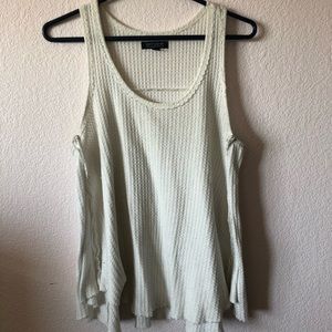 Soft & Sexy Tank Top!!